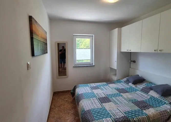 Apartment Zlatko With Sea View Baška