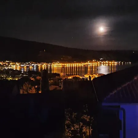Zlatko With Sea View * Baška