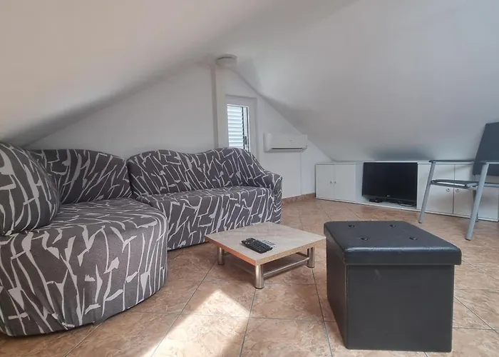 아파트 Apartment Zlatko With Sea View 바슈카